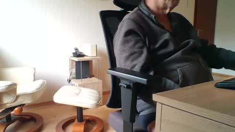 camcologne online show from January 16, 10:41 am