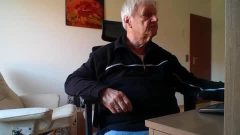 camcologne online show from March 4, 9:15 am