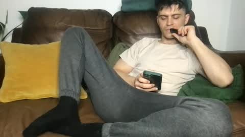 CamDoAttitude online show from April 10, 9:30 pm