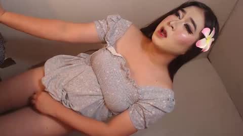 Snapshot of camela_star chatting on May 8, 3:39 pm camela_star online show from May 8, 3:39 pm