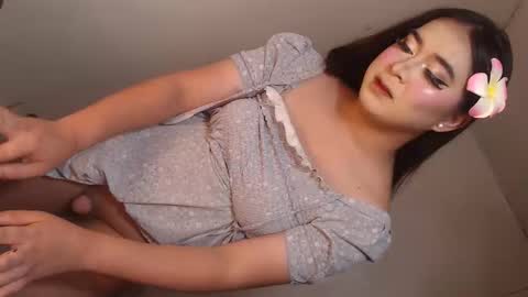 Snapshot of camela_star chatting on May 15, 8:05 pm camela_star online show from May 15, 8:05 pm