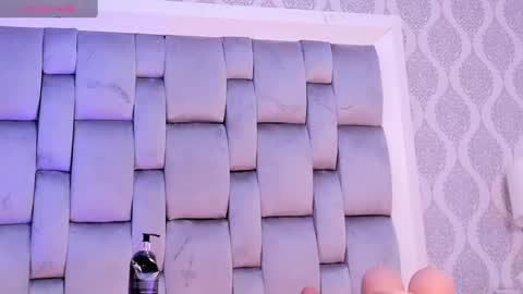 Cameron  online show from December 19, 4:46 pm