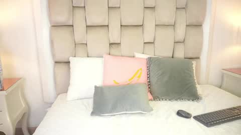 Snapshot of cameron69_ chatting on May 14, 6:58 pm Cameron online show from May 14, 6:58 pm