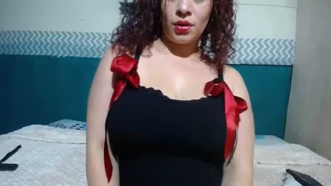 cameron_es online show from October 13, 3:39 am