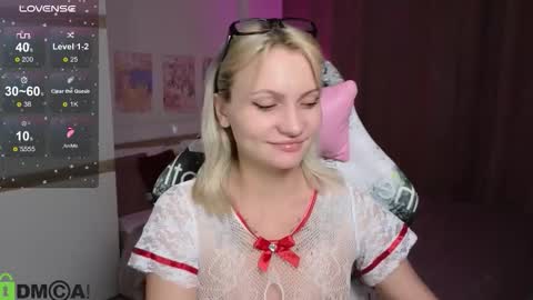 Snapshot of cameron_loving chatting on October 8, 8:56 am Cameron online show from October 8, 8:56 am