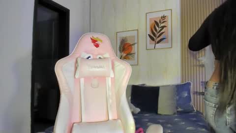 Cameron  online show from October 25, 7:52 pm