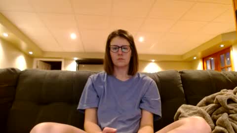 camforfunmoment online show from December 4, 1:36 am