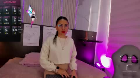 cami_as online show from October 21, 1:23 pm