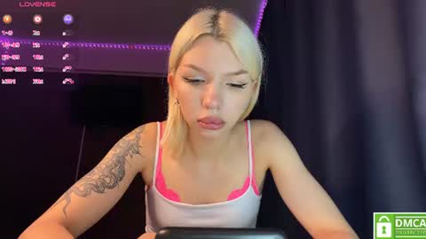 Snapshot of camienevius chatting on August 5, 10:18 am Hello My name is Rina im new model here and little but shy but curious. online show from August 5, 10:18 am