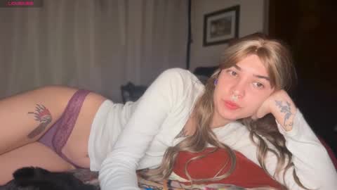 Snapshot of camii19y chatting on February 22, 11:36 pm camii19y online show from February 22, 11:36 pm