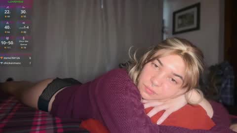 camii19y online show from March 25, 9:21 pm