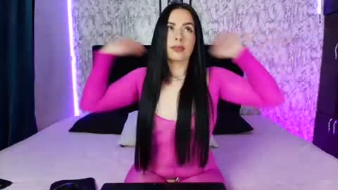 Snapshot of camii_evanns chatting on July 10, 8:55 pm Camila online show from July 10, 8:55 pm