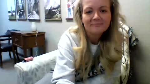 Snapshot of camijanesmith chatting on January 10, 5:13 pm CamiJane online show from January 10, 5:13 pm