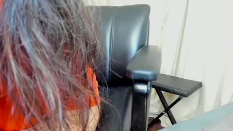 Cami online show from January 2, 7:55 am