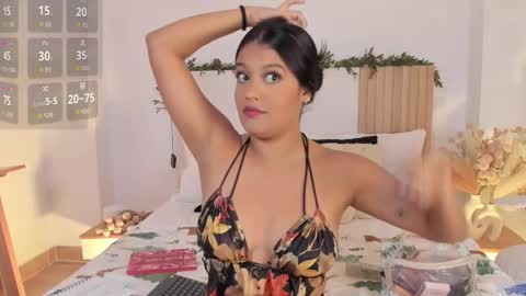 camila_bustamante_ online show from January 6, 4:54 pm