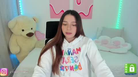 Snapshot of camila_ec2 chatting on March 11, 9:59 pm C A M I online show from March 11, 9:59 pm