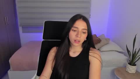  C A M I  online show from March 13, 9:54 pm