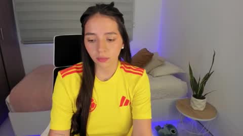  C A M I  online show from March 26, 10:15 pm