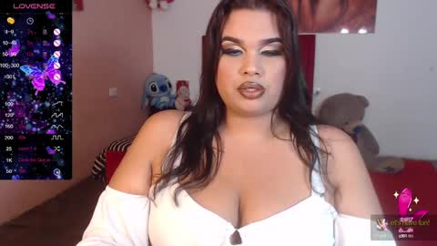 Snapshot of camila_fuenmayor chatting on February 10, 4:19 am online show from February 10, 4:19 am