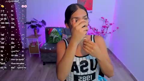 Snapshot of camila_harperr chatting on June 28, 6:41 am C A M I L A online show from June 28, 6:41 am