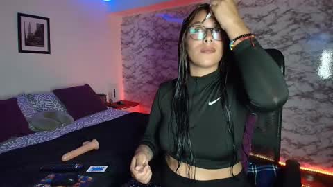 Snapshot of camila_iroose chatting on February 2, 1:15 am Camila Roose online show from February 2, 1:15 am