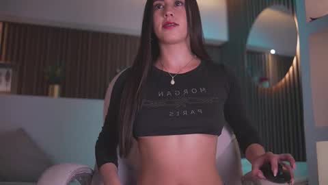 camila_martinez9 online show from January 8, 11:34 am