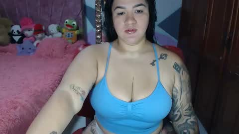 Snapshot of camila_rosess chatting on February 26, 2:16 pm valentinaEpic way Ive been fucked 1515 online show from February 26, 2:16 pm