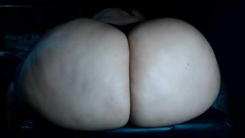 Snapshot of camila_rosess chatting on June 19, 2:38 am valentinaEpic way Ive been fucked 1515 online show from June 19, 2:38 am