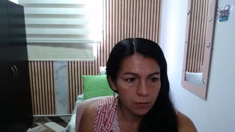 Snapshot of camila_vargas_ chatting on April 21, 4:56 pm Camila Vargas online show from April 21, 4:56 pm