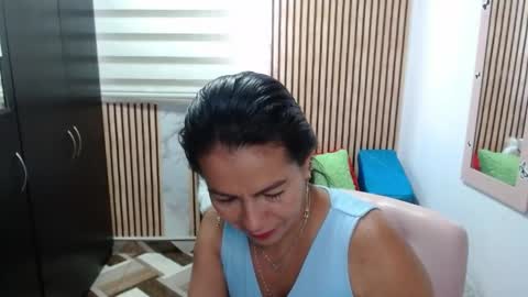 Snapshot of camila_vargas_ chatting on May 6, 3:39 pm Camila Vargas online show from May 6, 3:39 pm