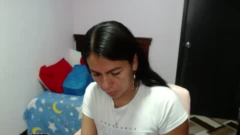 Snapshot of camila_vargas_ chatting on July 10, 6:54 pm Camila Vargas online show from July 10, 6:54 pm