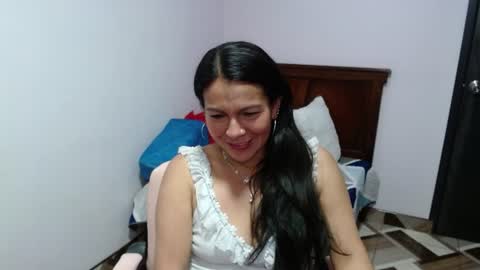 Snapshot of camila_vargas_ chatting on July 28, 7:39 pm Camila Vargas online show from July 28, 7:39 pm