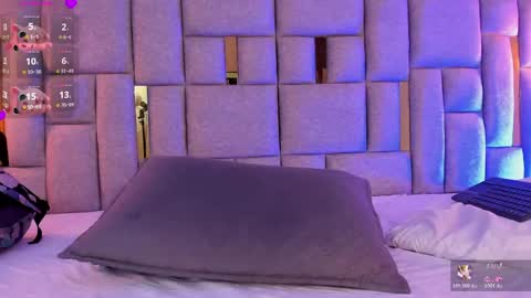 Snapshot of camilaa_smith_ chatting on May 7, 8:36 pm camilaa_smith_ online show from May 7, 8:36 pm