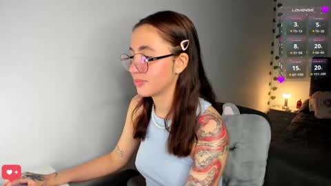CAMILAA LEE  online show from January 13, 12:19 am