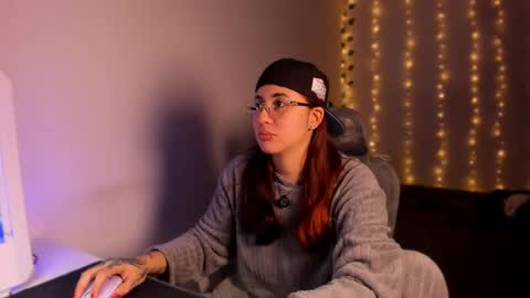 CAMILAA LEE  online show from October 28, 2:37 am
