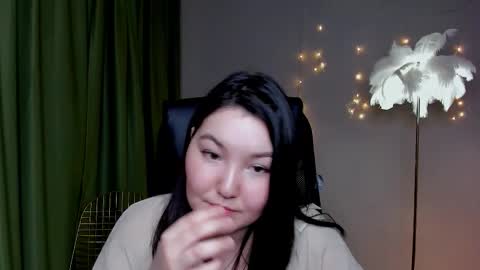 Snapshot of camilamartiez chatting on March 15, 2:34 pm camilamartiez online show from March 15, 2:34 pm