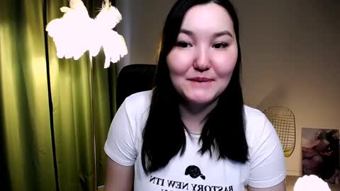 camilamartiez online show from April 30, 11:49 am