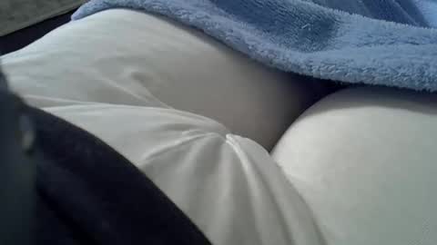 Snapshot of camilaperes69 chatting on April 20, 5:16 pm flash 50 tokens BIG CLIT tits pussy. masturbation big clit 150 tokens fingers inside pussy 1000 tk pump big clit 300 tk online show from April 20, 5:16 pm