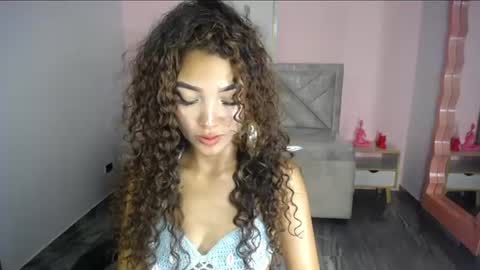 Snapshot of camilavixen_ch chatting on July 6, 8:44 pm camila online show from July 6, 8:44 pm