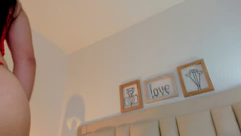 Snapshot of camile_carter chatting on May 1, 7:51 pm camile carter online show from May 1, 7:51 pm
