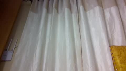 Snapshot of camilla_bby chatting on March 16, 8:40 am Camilla online show from March 16, 8:40 am