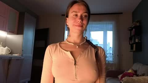 Snapshot of camillabenz chatting on June 4, 5:41 pm Camilla online show from June 4, 5:41 pm