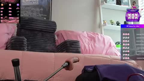 Snapshot of camillacassidy chatting on June 1, 3:14 pm CamillaCassidy online show from June 1, 3:14 pm