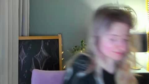 camilladreamer online show from April 3, 10:19 pm