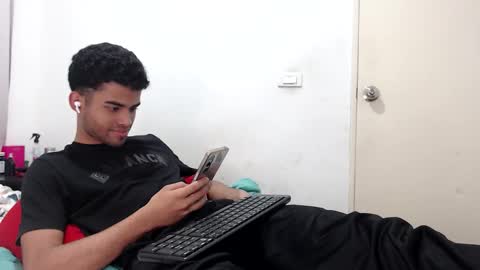 camillo_beischel_ online show from January 16, 6:56 pm