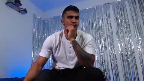 Snapshot of camilo_contre21 chatting on February 27, 8:42 pm camilo_contre21 online show from February 27, 8:42 pm