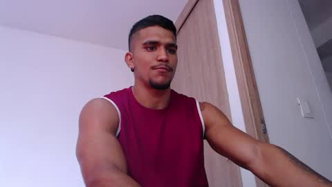 camilo_contre21 online show from April 2, 7:55 pm