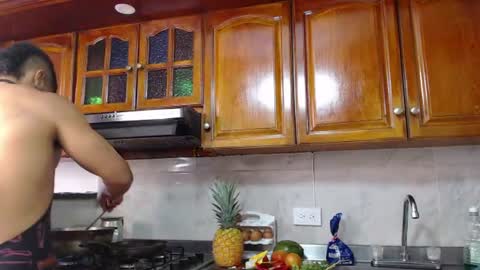 Snapshot of camilo_contre21 chatting on July 15, 8:03 pm camilo_contre21 online show from July 15, 8:03 pm