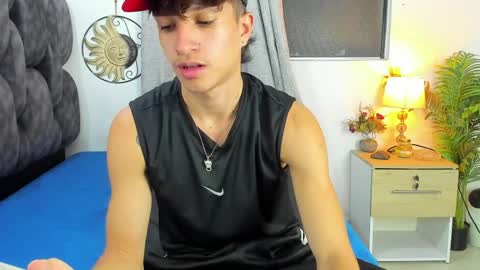 Snapshot of camilobass_ chatting on April 11, 1:10 am Camilo Bass online show from April 11, 1:10 am