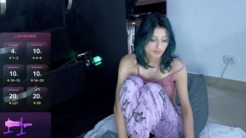 Cami  online show from November 18, 2:06 am